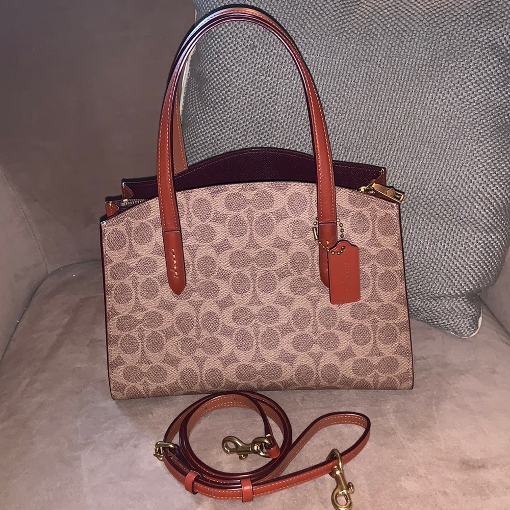 Coach Charlie28 in Signature Canvas